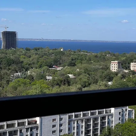 Apartment смарт в аркадии с видом на море ! Odessa